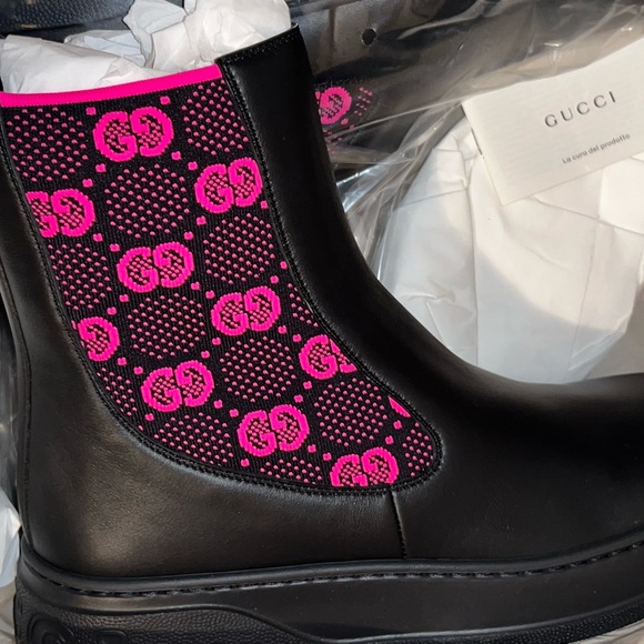 NWT Gucci Chelsea Boots size 41 - Picture 2 of 5